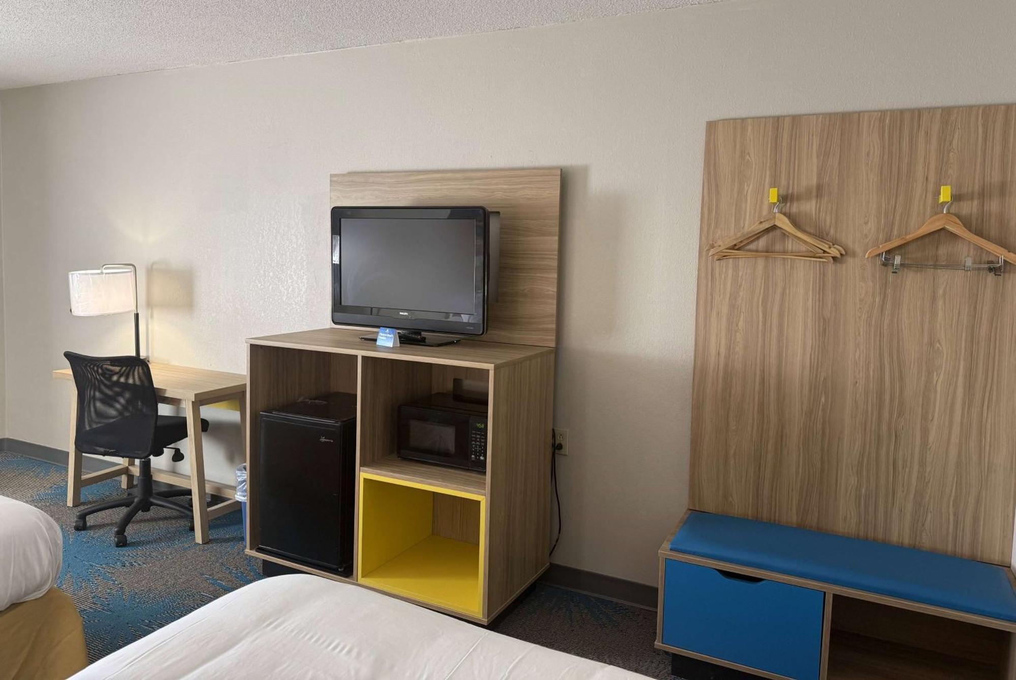 Days Inn By Wyndham Hannibal Exteriör bild